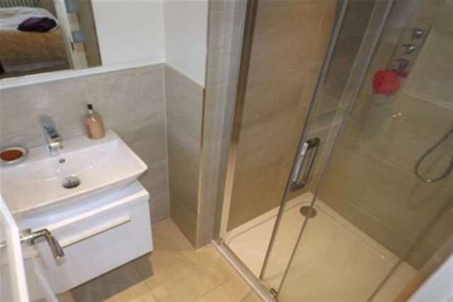  Image of 3 bedroom Bungalow to rent in Wildings Lane Lytham St. Annes FY8 at Lytham St. Annes, FY8 3RJ