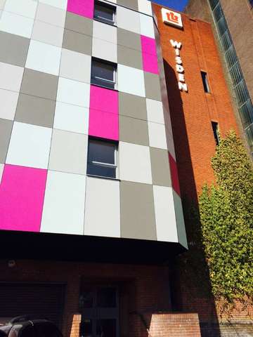  Image of 1 bedroom Apartment to rent in Talbot Road Old Trafford Manchester M16 at Manchester, M16 0PG