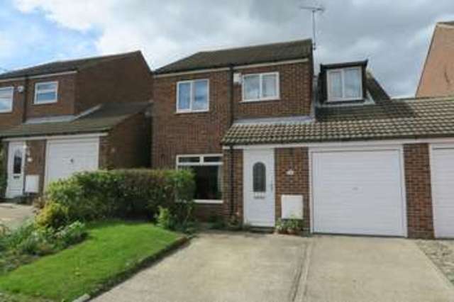  Image of 4 bedroom Detached house for sale in Woodcross Fold Morley Leeds LS27 at Woodcross Fold Morley Leeds, LS27 9JR