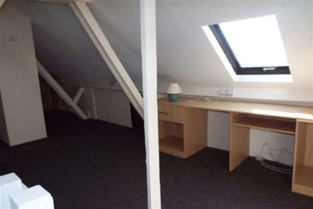  Image of 3 bedroom Terraced house to rent in Woodward Road Prestwich Manchester M25 at Manchester, M25 9TZ