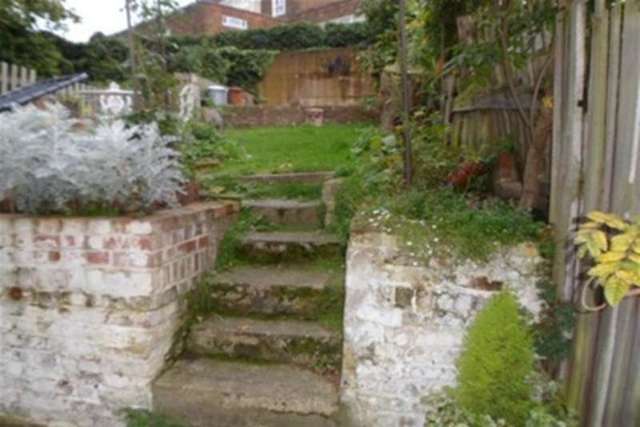  Image of 3 bedroom Detached house to rent in Sandy Hill Road London SE18 at London, SE18 6SA