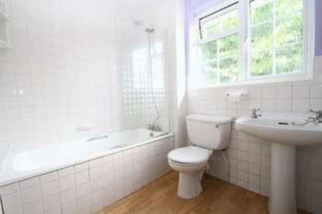  Image of 4 bedroom Detached house to rent in Wynbury Drive High Wycombe HP13 at Wynbury Drive  High Wycombe, HP13 7QB