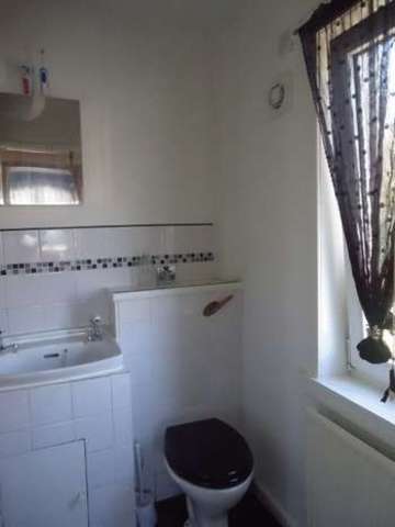  Image of 1 bedroom Flat for sale in Mar Street Alloa FK10 at Gean Road Calckmannanshire Alloa, FK10 1HR