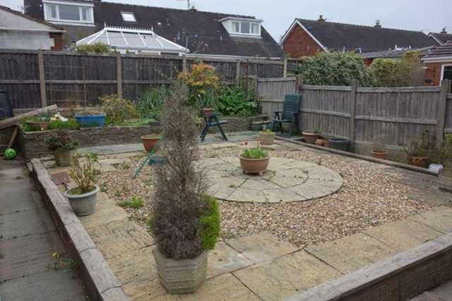  Image of 2 bedroom Bungalow to rent in Daisy Croft Lea Preston PR2 at Daisy Croft Lea Preston, PR2 1RU