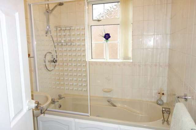  Image of 2 bedroom Bungalow to rent in Daisy Croft Lea Preston PR2 at Daisy Croft Lea Preston, PR2 1RU
