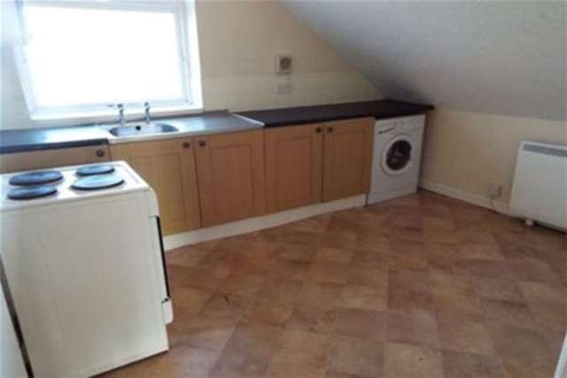  Image of 2 bedroom Flat to rent in Morley Road Southbourne Bournemouth BH5 at Bournemouth, BH5 2JJ