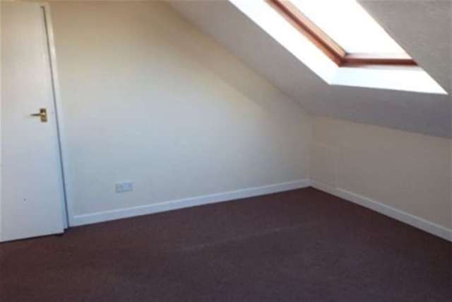 Image of 2 bedroom Flat to rent in Morley Road Southbourne Bournemouth BH5 at Bournemouth, BH5 2JJ