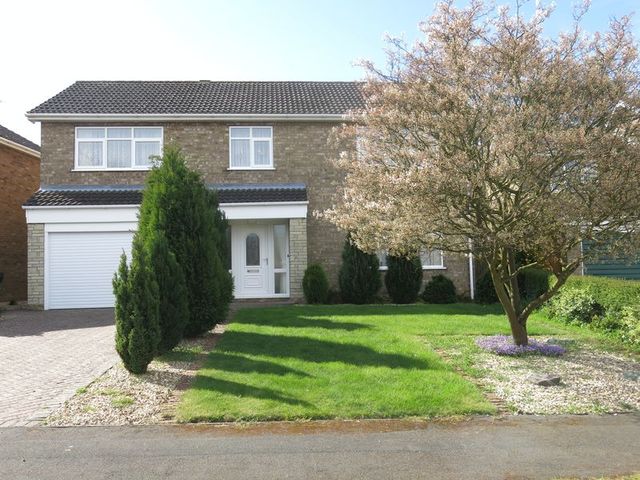  Image of 4 bedroom Detached house for sale in Dalderby Crescent Nettleham Lincoln LN2 at Dalderby Crescent Nettleham Nettleham, LN2 2QB