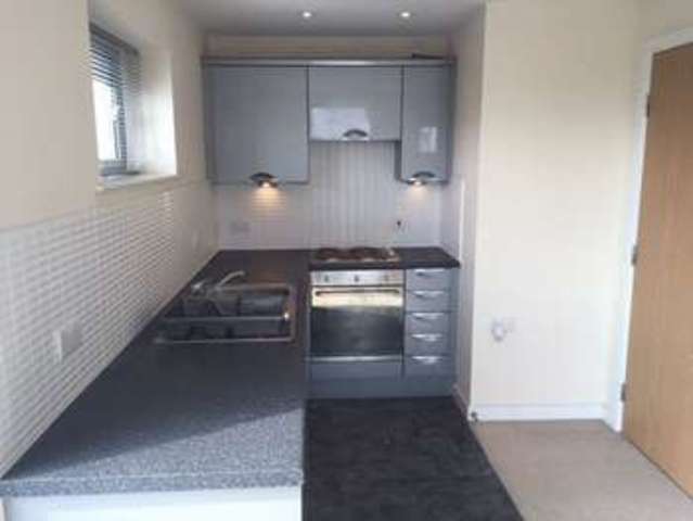  Image of 2 bedroom Flat to rent in Bramall Lane Sheffield S2 at 323 Bramall Lane  Sheffield, S2 4RR