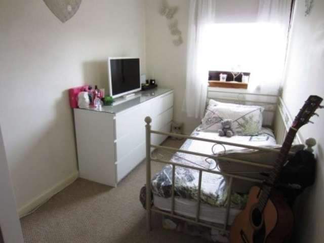  Image of 2 bedroom Terraced house for sale in Glenbo Drive Denny FK6 at Glenbo Drive, Head of Muir  Denny, FK6 5PQ
