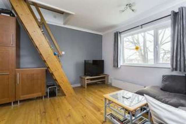  Image of 1 bedroom Flat for sale in Westridge Road Southampton SO17 at 49 Westridge Road Portswood Southampton, SO17 2HP