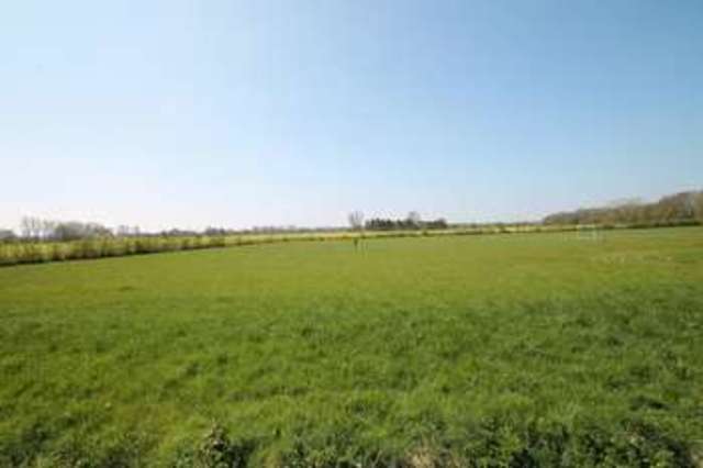  Image of 3 bedroom Property for sale in Meades Close Marden Tonbridge TN12 at Meades Close  Marden, Tonbridge, TN12 9QG