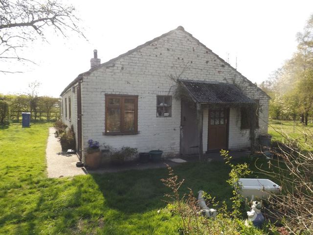  Image of 3 bedroom Detached house for sale in Bleasby Moor Market Rasen LN8 at Bleasby Moor Market Rasen, LN8 3QL