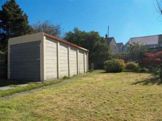  Image of 2 bedroom Property for sale in Afon Llan Gardens Portmead Swansea SA5 at Afon Llan Gardens Portmead Portmead, SA5 5HR