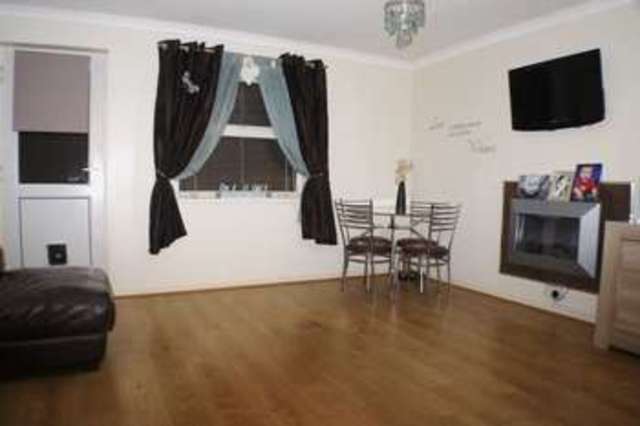  Image of 2 bedroom Flat for sale in Alder Close Leyland PR26 at Alder Close  Leyland, PR26 7TT