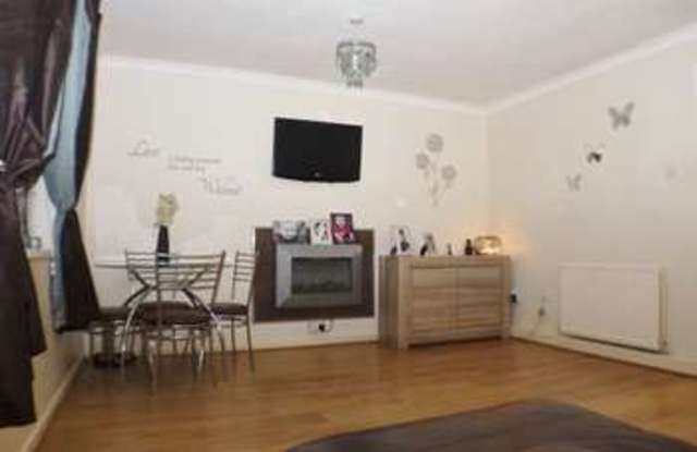  Image of 2 bedroom Flat for sale in Alder Close Leyland PR26 at Alder Close  Leyland, PR26 7TT