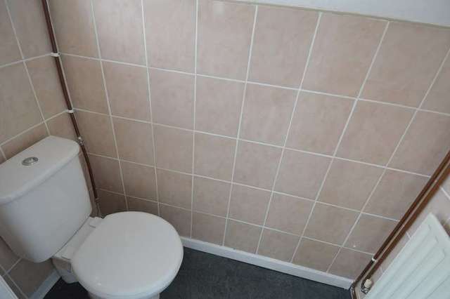  Image of 2 bedroom Property to rent in Alwold Road Quinton Birmingham B29 at Alwold Road Weoley Castle Birmingham, B29 5JS