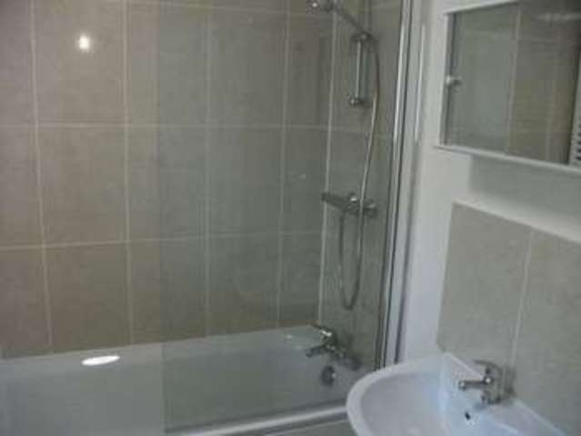  Image of 1 bedroom Flat to rent in Appleford Drive Abingdon OX14 at Appleford Drive  Abingdon, OX14 2BZ