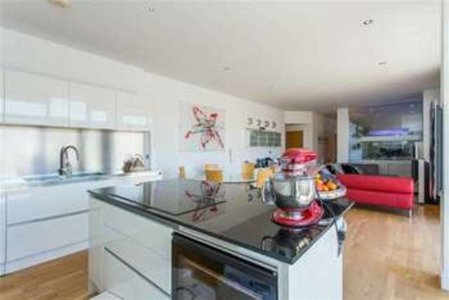  Image of 2 bedroom Property to rent in Robert Street Brighton BN1 at Argus Lofts Brighton Brighton, BN1 4AY