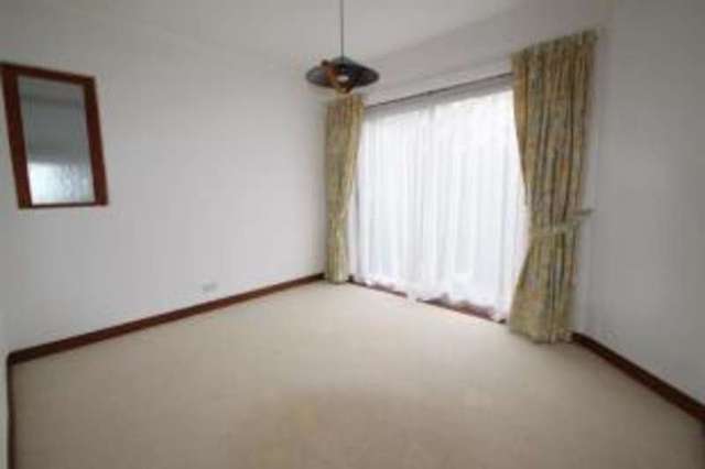  Image of 4 bedroom Bungalow for sale in Arthurlie Drive Newton Mearns Glasgow G77 at Newton Mearns Glasgow Mearns, G77 5AF