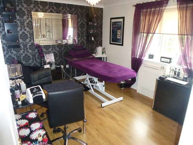  Image of 4 bedroom Detached house for sale in Badgers Gate Dunstable LU6 at Church End, LU6 2BF