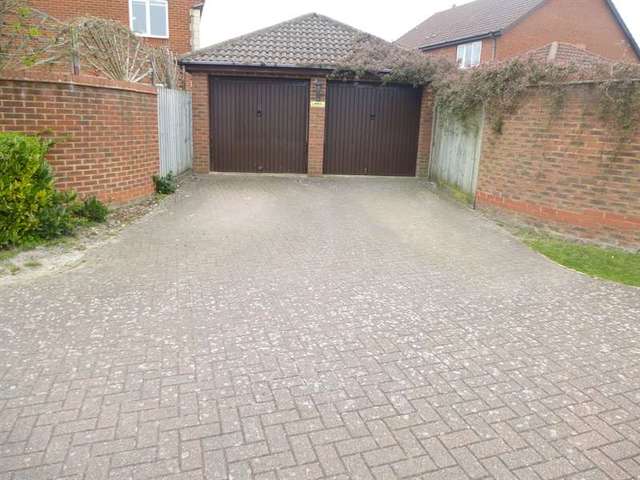  Image of 4 bedroom Detached house for sale in Badgers Gate Dunstable LU6 at Church End, LU6 2BF