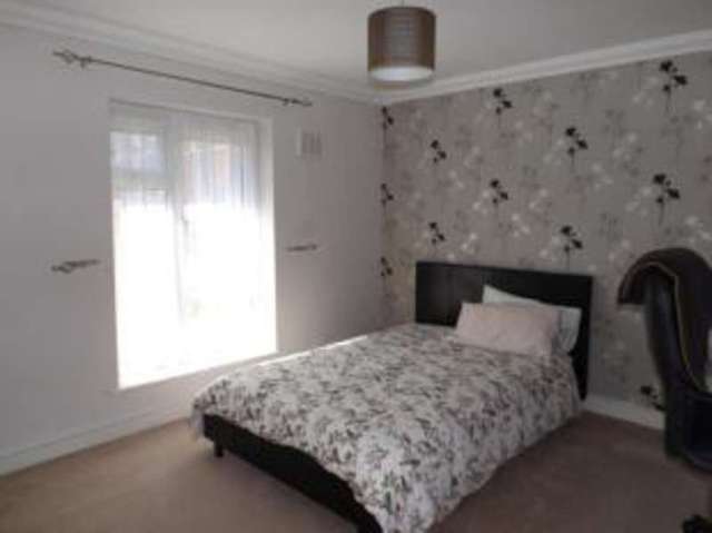  Image of 4 bedroom End of Terrace for sale in Thornfield Road Banstead SM7 at Banstead Surrey Banstead, SM7 2HX