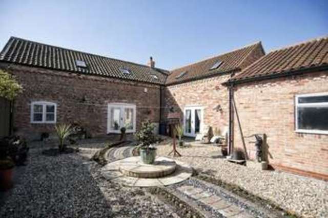  Image of 3 bedroom Detached house for sale in Barton Street Barrow-upon-Humber DN19 at Barton Street  Barrow-Upon-Humber, DN19 7AR