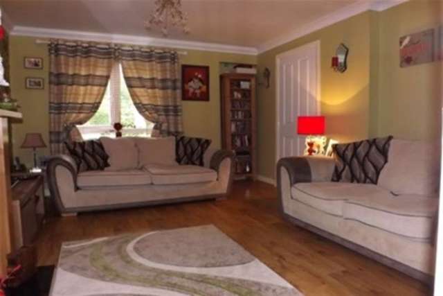  Image of 3 bedroom Detached house to rent in Stukeley Road Basingstoke RG21 at Basingstoke, RG21 8XE