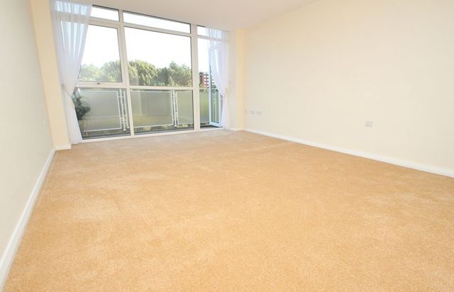  Image of 2 bedroom Flat to rent in Bath Road Bournemouth BH1 at Bath Road  Bournemouth, BH1 2NL
