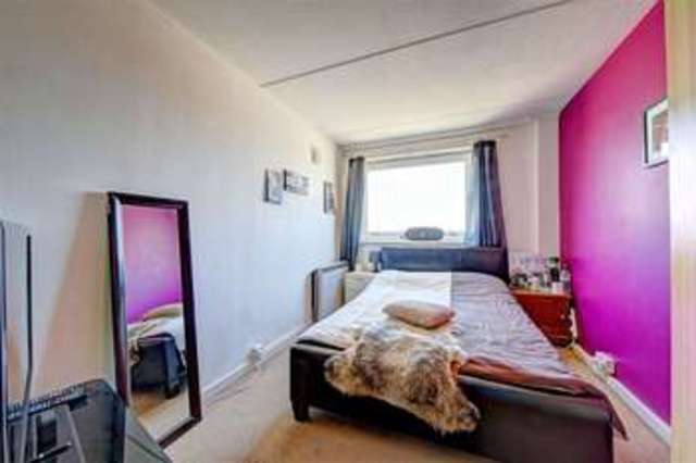  Image of 2 bedroom Property for sale in Battersea Park Road London SW11 at Battersea Park Road London London, SW11 4LE