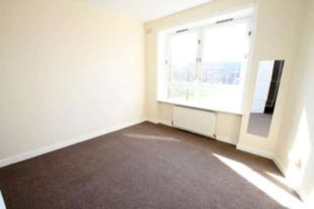  Image of 3 bedroom Flat for sale in Bearsden Road Anniesland Glasgow G13 at Anniesland Glasgow Partick, G13 1YN