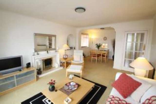  Image of 2 bedroom Flat for sale in Beech Avenue Glasgow G41 at Dumbreck Glasgow Glasgow, G41 5BY