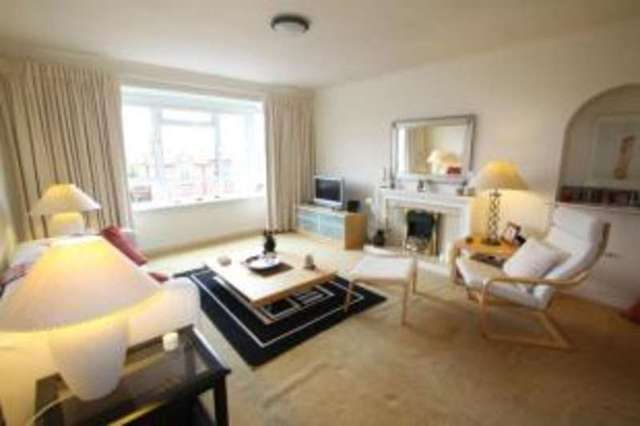  Image of 2 bedroom Flat for sale in Beech Avenue Glasgow G41 at Dumbreck Glasgow Glasgow, G41 5BY