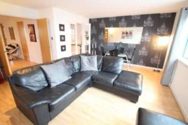  Image of 2 bedroom Flat for sale in Bellwood Street Shawlands Glasgow G41 at Shawlands Glasgow Glasgow, G41 3ED