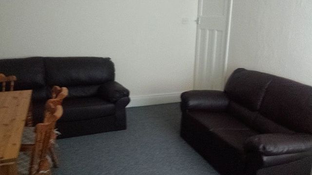  Image of 2 bedroom Flat to rent in Bilbrough Gardens Newcastle upon Tyne NE4 at Bilbrough Gardens Array Blakelaw, NE4 8YA