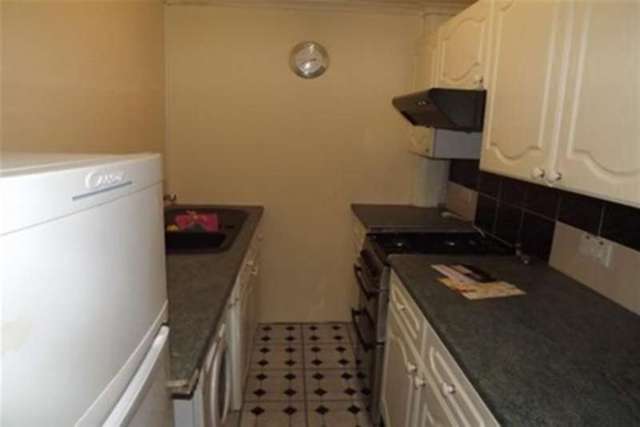  Image of 2 bedroom Flat to rent in Binnie Street Gourock PA19 at Gourock, PA19 1JS