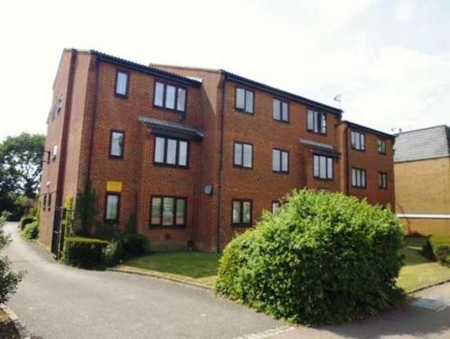  Image of 1 bedroom Flat Share to rent in Birchanger Road London SE25 at Birchanger Road  London, SE25 5DE
