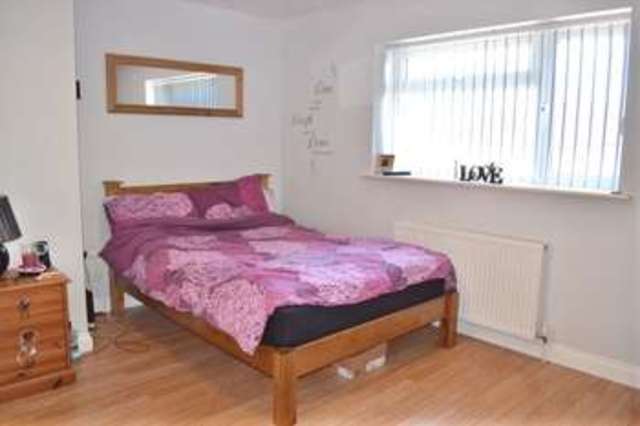 Image of 4 bedroom Detached house for sale in Birmingham Road Alcester B49 at Birmingham Road  Alcester, B49 5EG