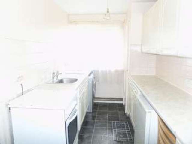  Image of 3 bedroom Flat for sale in Blackfriars Road Southsea PO5 at Blackfriars Road  Southsea, PO5 4LR