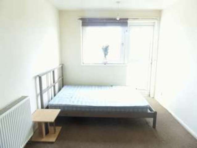  Image of 3 bedroom Flat for sale in Blackfriars Road Southsea PO5 at Blackfriars Road  Southsea, PO5 4LR