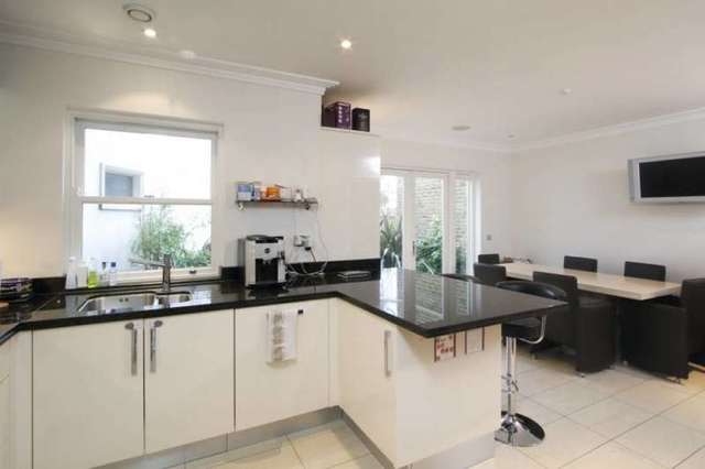  Image of 3 bedroom Detached house to rent in Blakemore Gardens London SW13 at Blakemore Villas  Lonsdale Road, SW13 9EH
