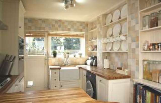  Image of 3 bedroom Terraced house for sale in Castle Street Bletchingley Redhill RH1 at Castle Street  Bletchingley Village, RH1 4NX