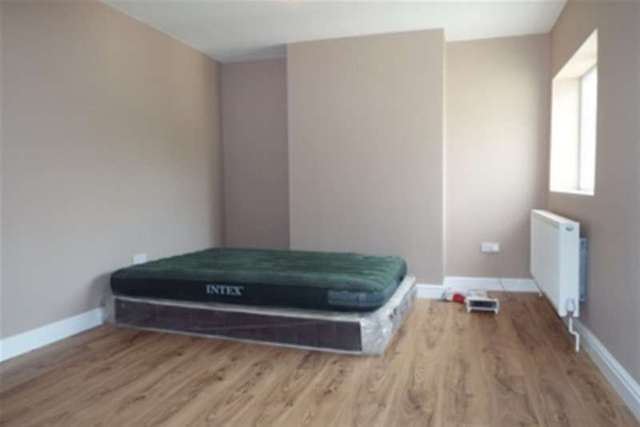  Image of 4 bedroom Detached house to rent in Longford Road Bognor Regis PO21 at Bognor Regis, PO21 1AE