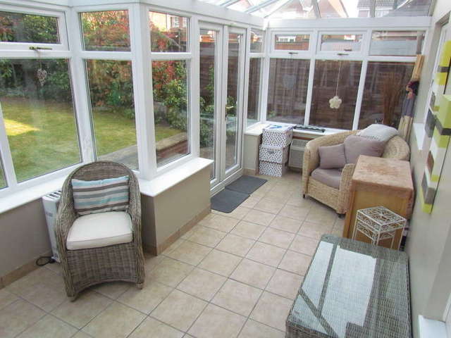  Image of 4 bedroom Detached house for sale in Brecon Avenue Warndon Worcester WR4 at Worcester Worcestershire Worcester, WR4 0RJ