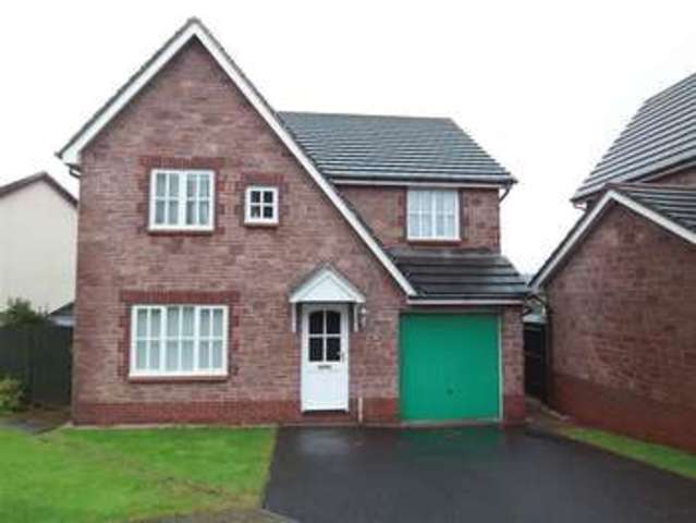  Image of 4 bedroom Detached house to rent in Brecon Close Paignton TQ4 at Brecon Close  Paignton, TQ4 7GF