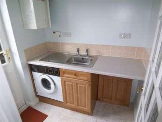  Image of 4 bedroom Detached house to rent in Brecon Close Paignton TQ4 at Brecon Close  Paignton, TQ4 7GF