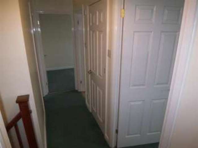  Image of 4 bedroom Detached house to rent in Brecon Close Paignton TQ4 at Brecon Close  Paignton, TQ4 7GF