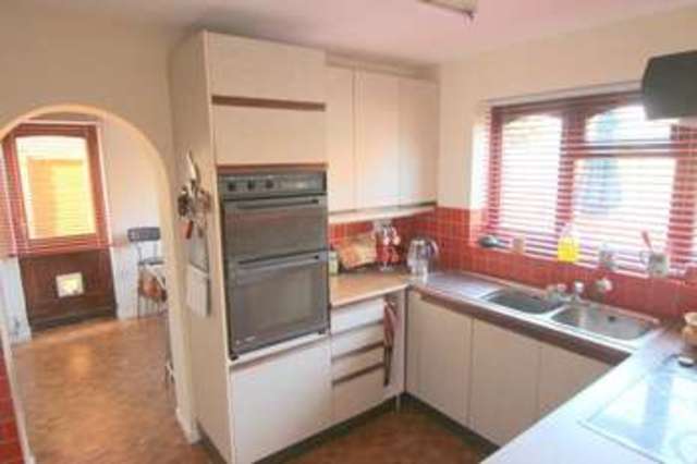  Image of 4 bedroom Detached house for sale in Bridgetown Road Stratford-upon-Avon CV37 at Bridgetown Road  Stratford-upon Avon, CV37 7JA