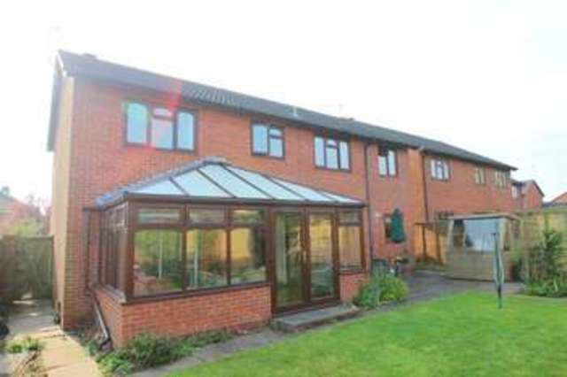  Image of 4 bedroom Detached house for sale in Bridgetown Road Stratford-upon-Avon CV37 at Bridgetown Road  Stratford-upon Avon, CV37 7JA